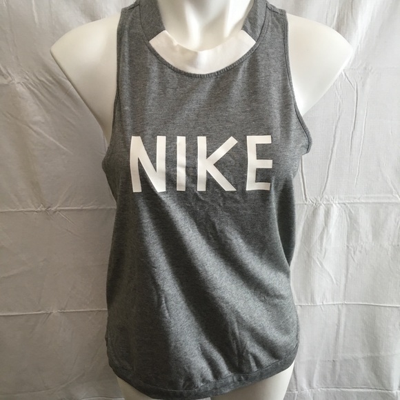 Nike Tops - Nike Women Tank Size Small